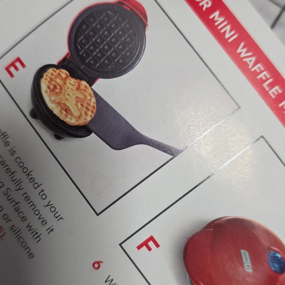 Compact Red Waffle Maker, Mini Gingerbread Man Maker, Dash, NIB